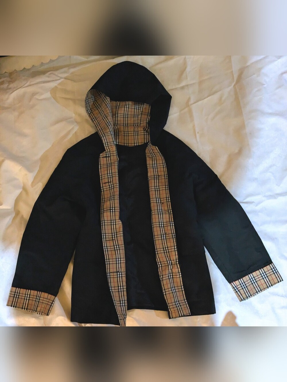 Burberry Design Rain Jacket